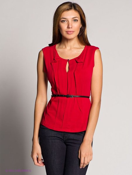 Приталенная блузка летняя