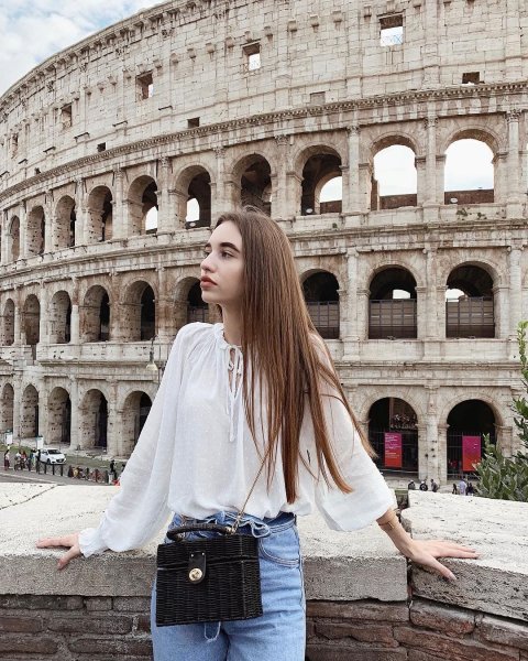 Марта Летнянчин блоггер