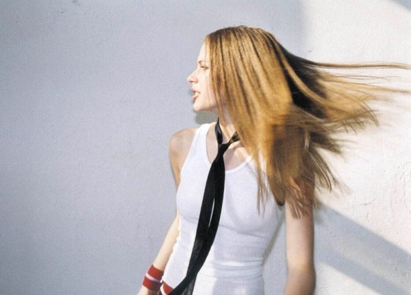 Avril Lavigne - Bands to bet on (Rolling Stone) Pop Summer 2002