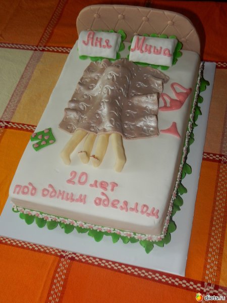 Торт кровать