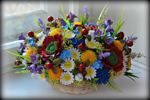 Роскошные полевые цветы