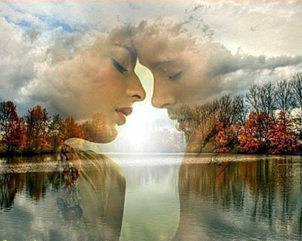 Влюбленные в лодке