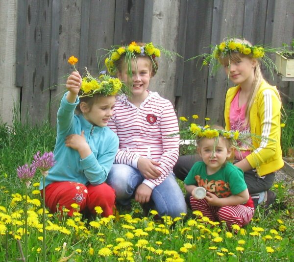 Лето в деревне дети