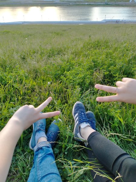 Подруги ноги