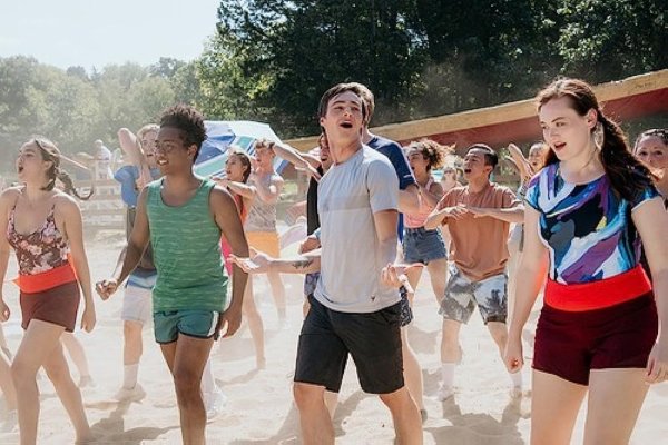 Сериал лето пляж