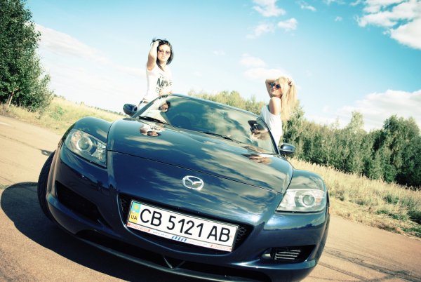 Летняя фотосессия с машиной