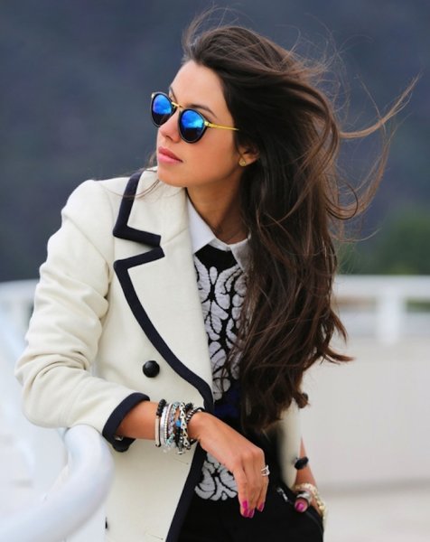 Красивые модные девушки