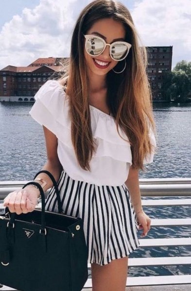 Модная девушка