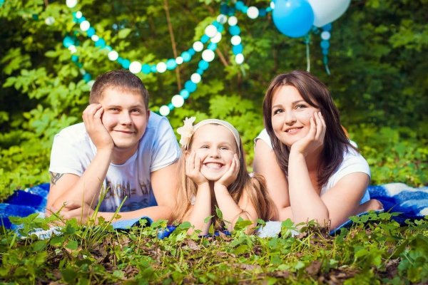 Семья на природе