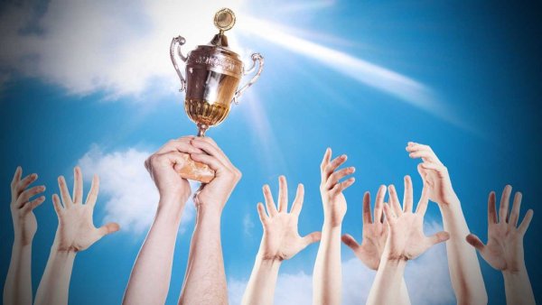 С победой в соревнованиях