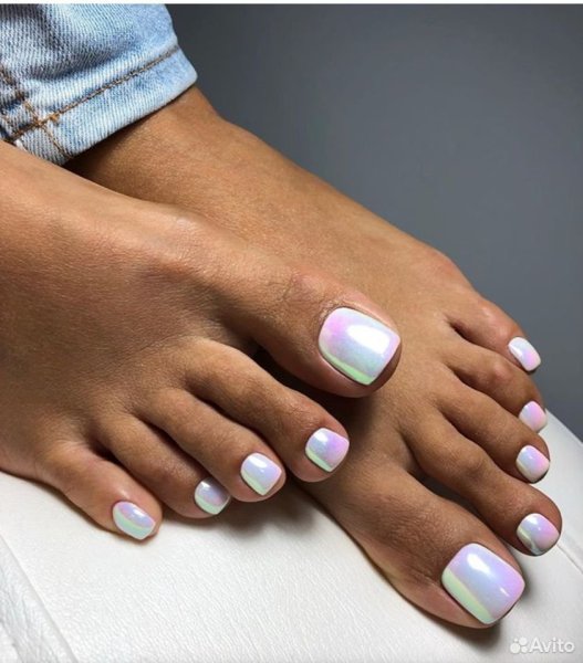 Летний педикюр