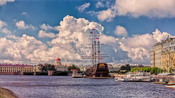 Санкт-Петербург лето