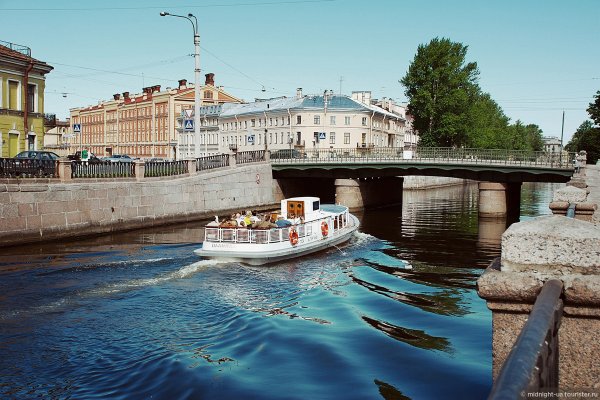 Фонтанка май в Санкт-Петербурге