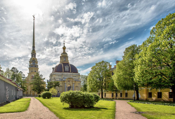 Санкт-Петербург в августе