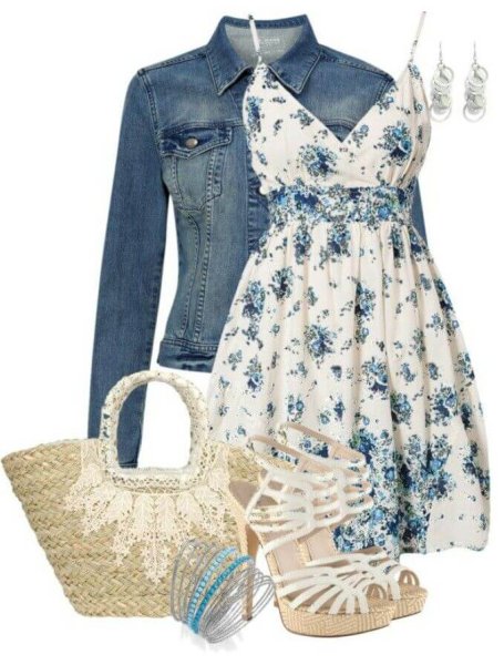 Комплекты одежды для женщин