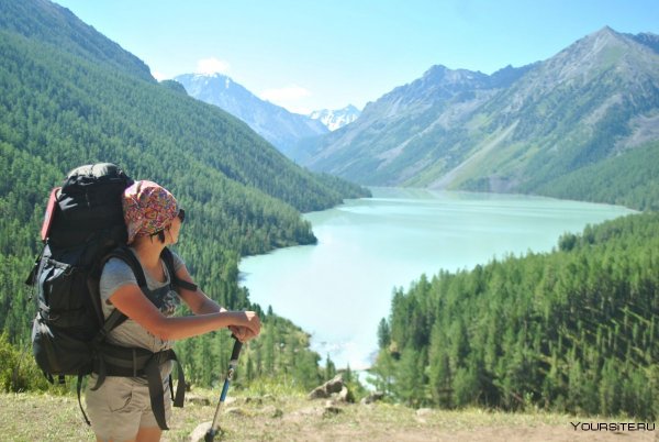 Туристы на Алтае