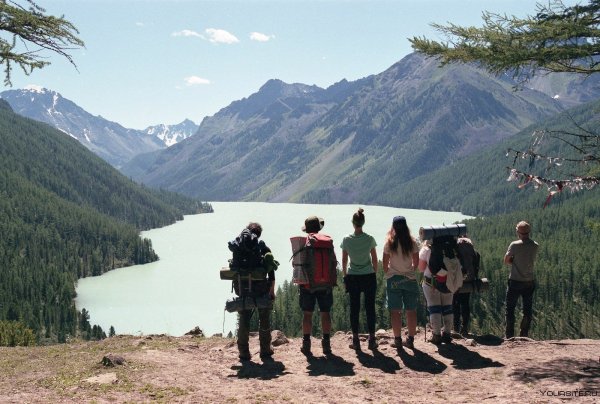 Кучерлинское озеро туристы