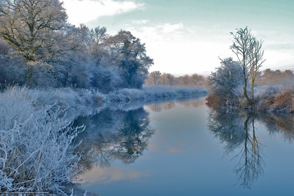 Зимняя река