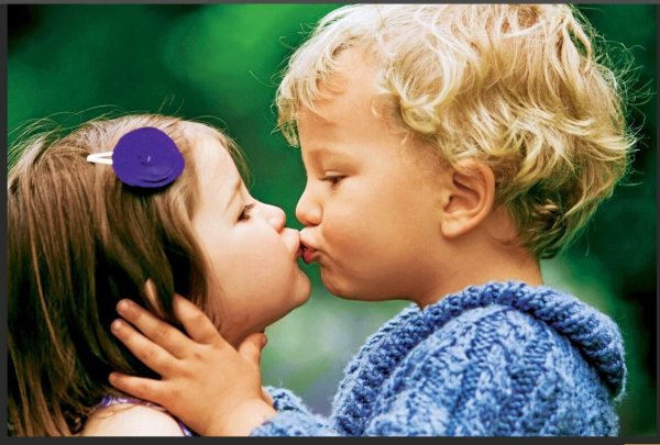 Детский поцелуй
