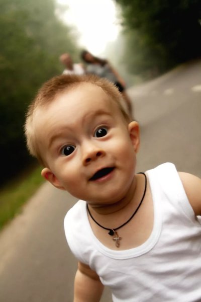 Малыш в очках