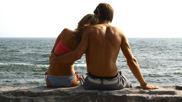 Влюбленные на море