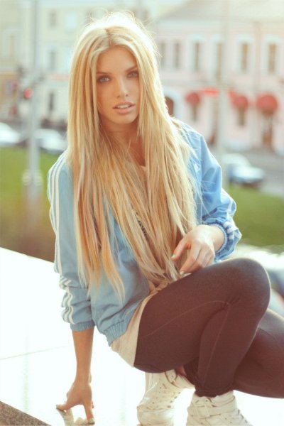 Красивый блонд