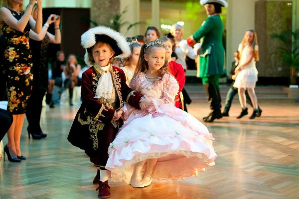 Золушка фильм 2015 бал