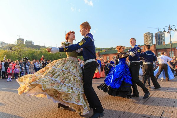 Сказочный бал маскарад