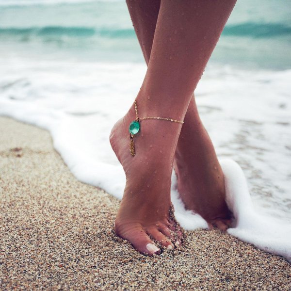 Красивые ноги летом