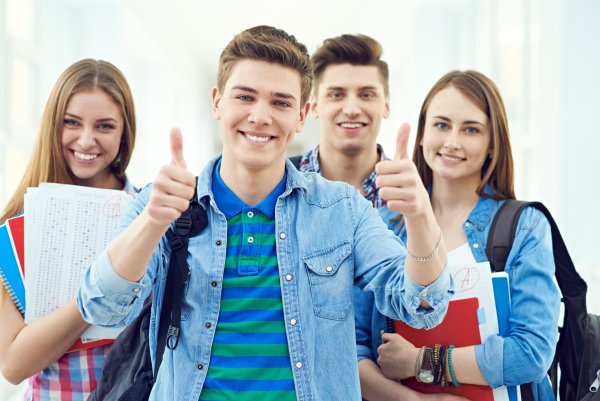 Школьники и студенты