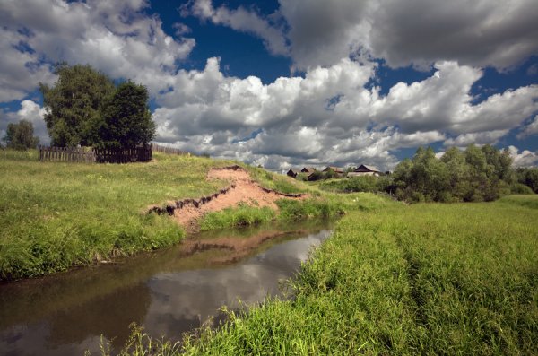 Лето река деревня