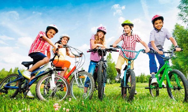 Лето дети велосипед