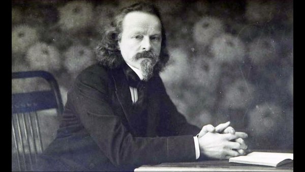 Поэт к д Бальмонт