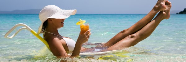 Солнечные ванны на море