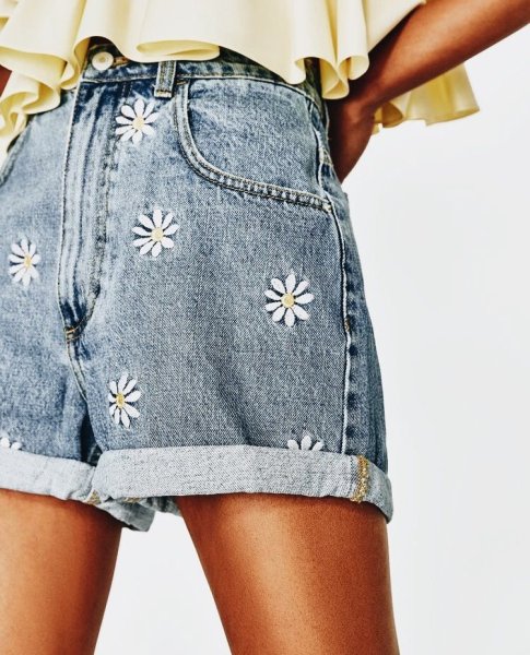 Мода 90 джинсовые шорты