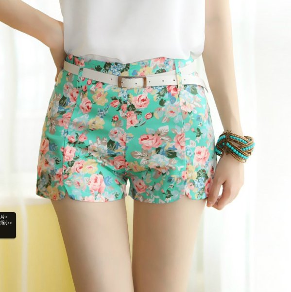 Шорты в цветочек