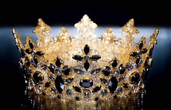 Нарисовать диадему