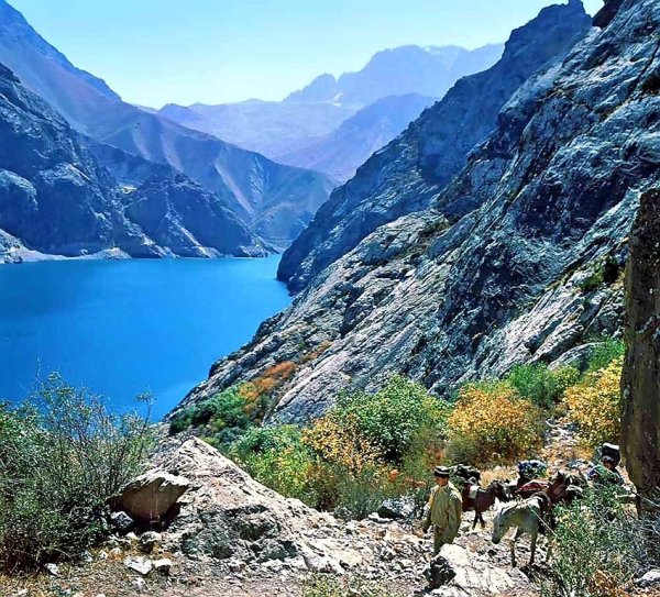 Весенние горные ручьи Гиссаро-Алай