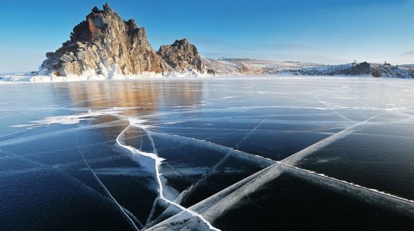 Остров Ольхон на Байкале зимой