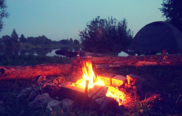 Костер на природе