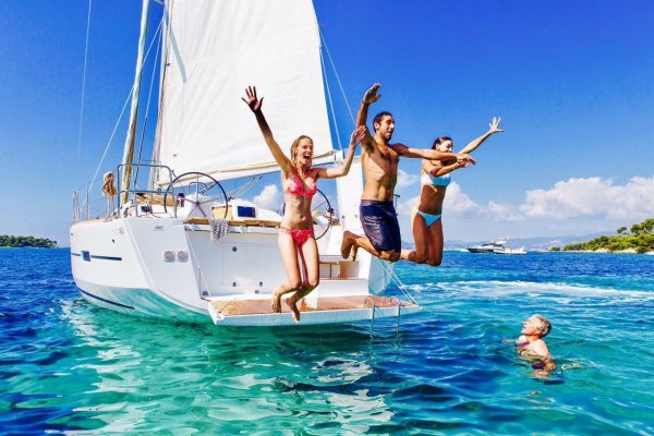 Путешествие на яхте