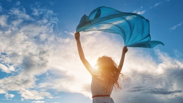 Женщина и небо