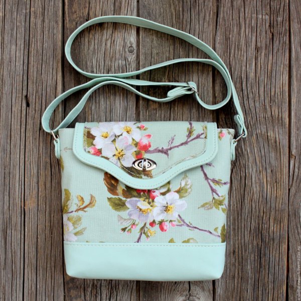 Сумочка женская летняя