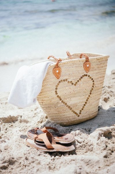 Сумка на песке