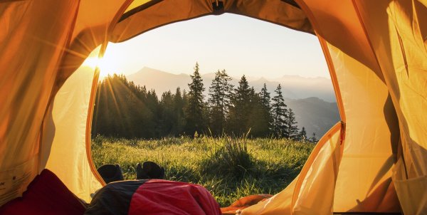Палатка на природе