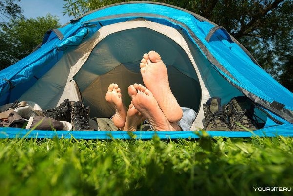 Палатка костер