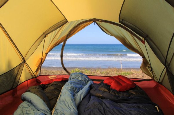 Палатка на природе