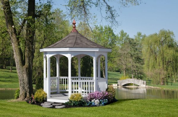 Деревянная беседка Ротонда