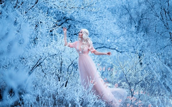 Девочки снежинки