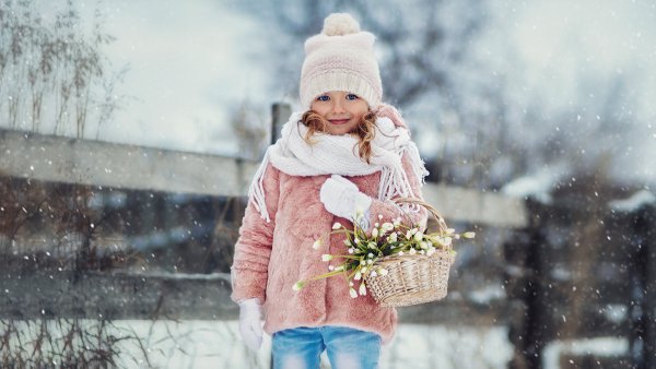 Девочка зимой